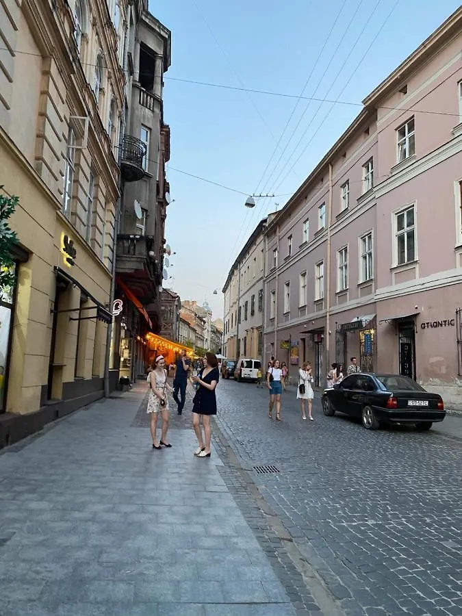 Квартира В Центрі На Вулиці Лесі Українки 19 Leópolis